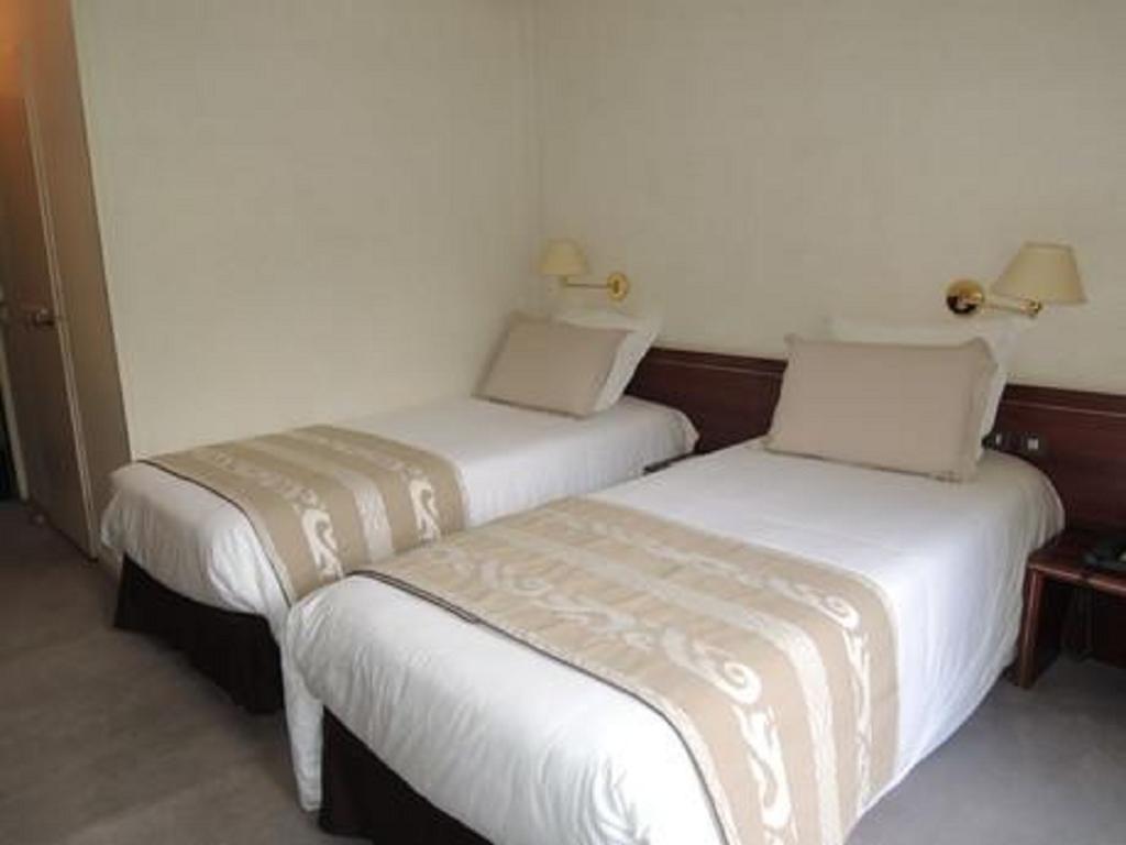Hotel 4C Cluses Eksteriør bilde